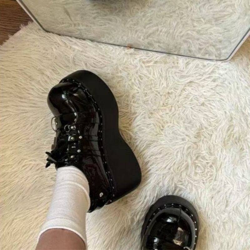 复古英伦风松糕底单鞋2025春夏季新款厚底乐福鞋小众设计小皮鞋女