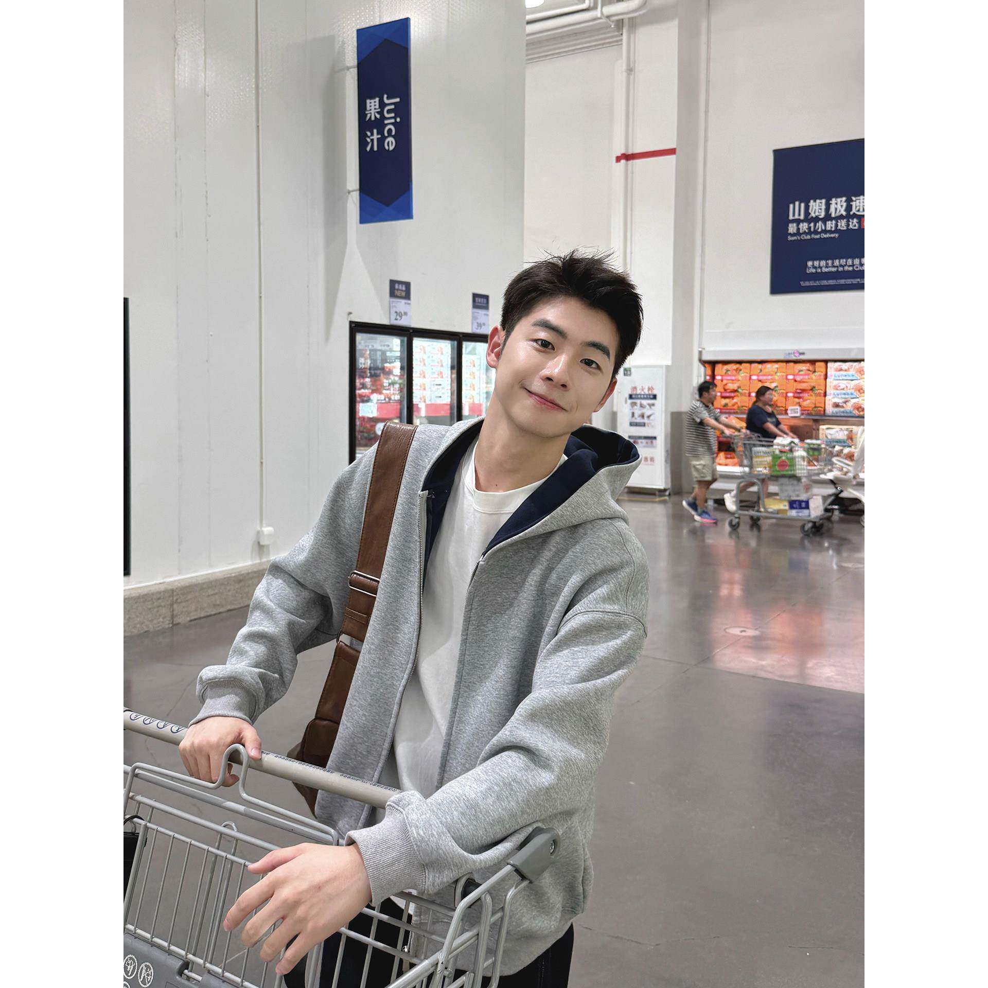 430g重磅浅灰色开衫拉炼连帽卫衣男生2025新款秋季上衣外套连帽衫