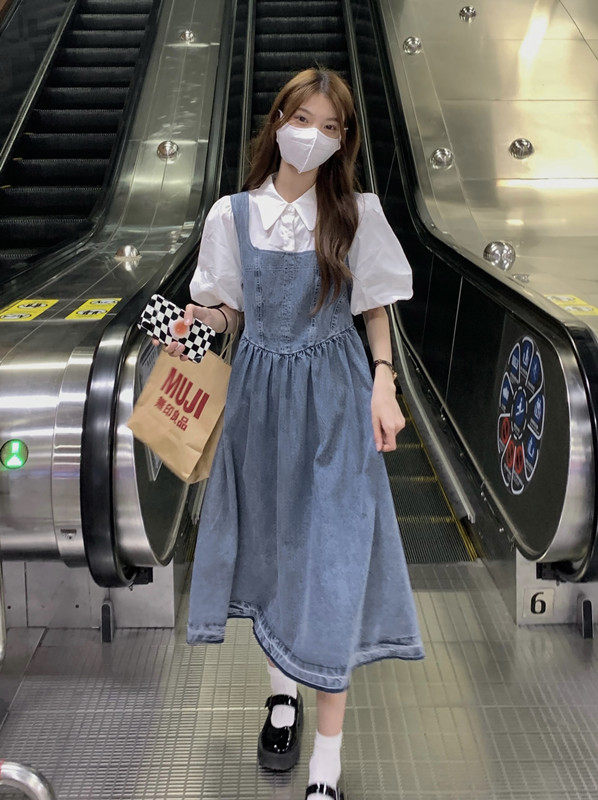 孕妇连衣裙夏装洋气时尚款网红孕妇装潮妈2022夏款背带裙子假两件