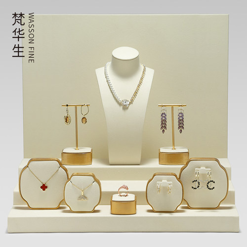 梵华生橱窗珠宝展示道具