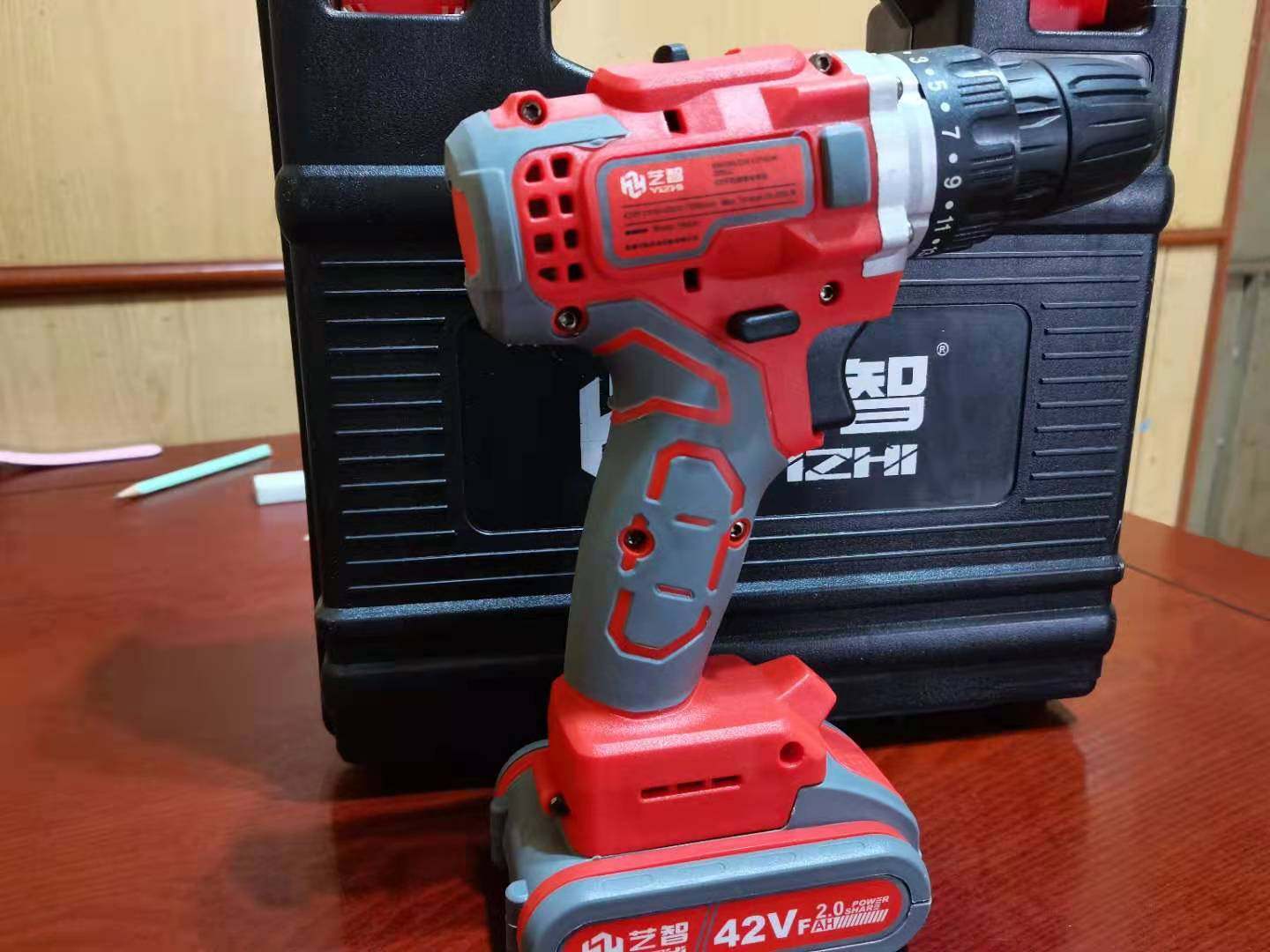 YIZHI 42V 브러시리스 리튬 전기 드릴 핸드 드릴 작은 권총 드릴 리튬 배터리 다기능 가정용 전기 드라이버