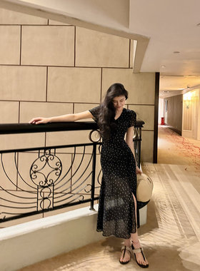 张阿星【波点欧尼】赫本气质v领抽绳调节收腰修身短袖波点连衣裙
