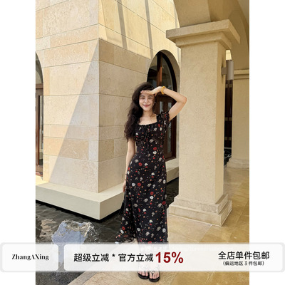 张阿星【浅夏繁花】度假气质风情黑底碎花方领掐腰开叉显瘦连衣裙