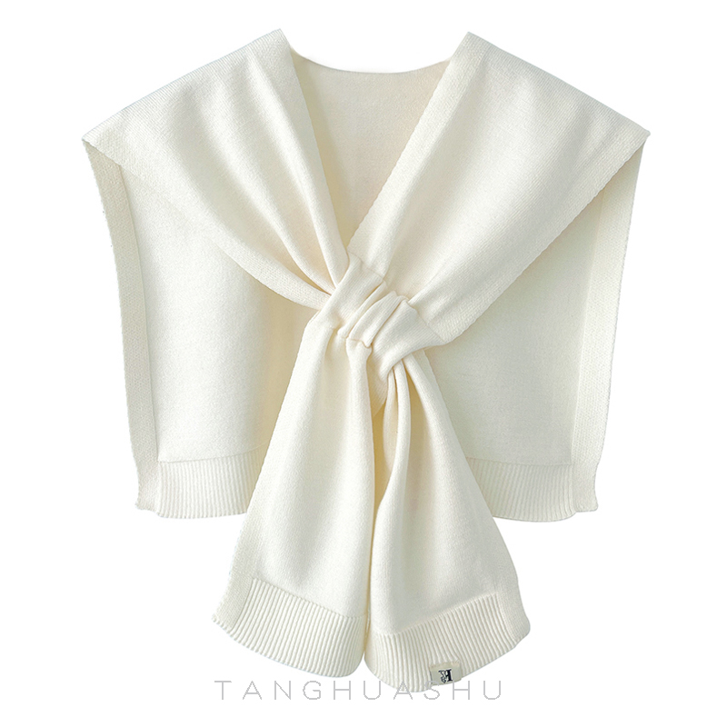 今年流行！细密针织纯色小披肩