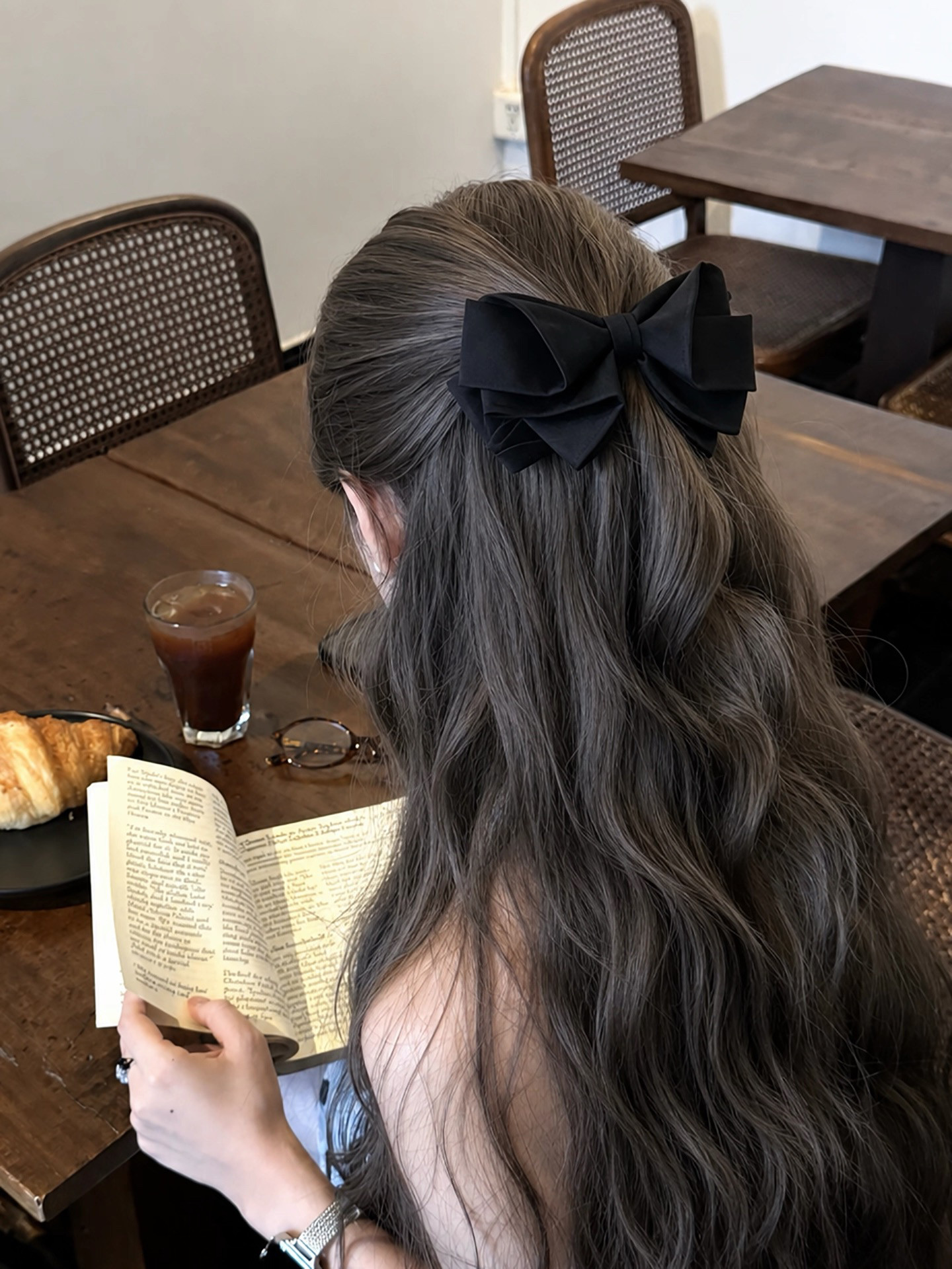 粉色蝴蝶结发夹女弹簧夹发饰高级感头饰一字夹子后脑勺轻奢风发卡