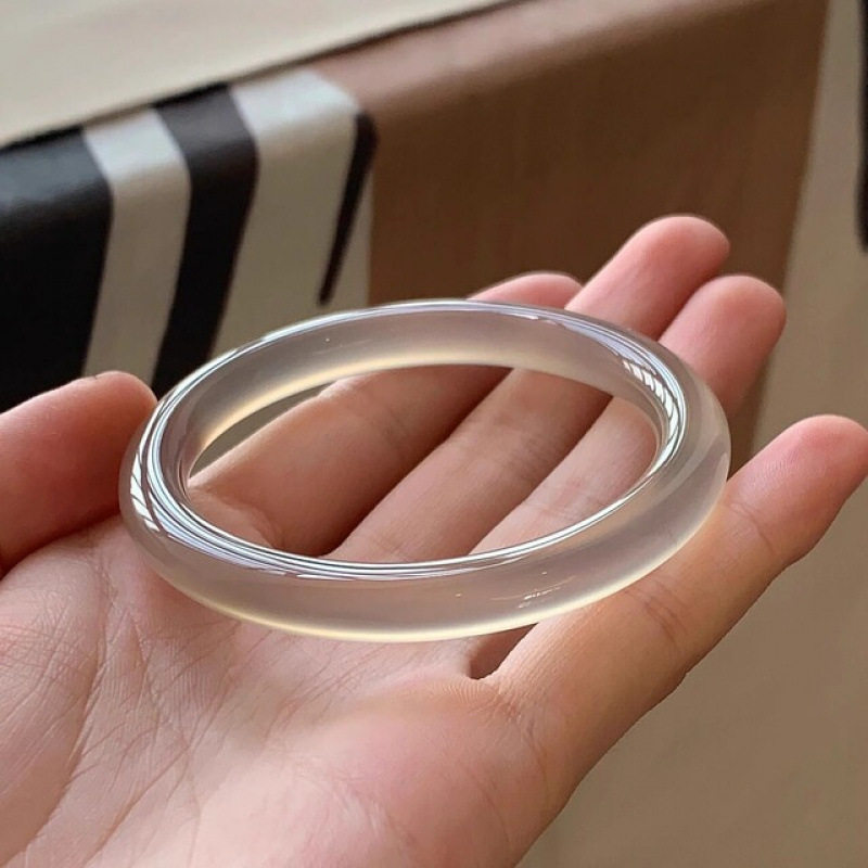 烟灰色手镯高端玛瑙玉髓冰种灰色