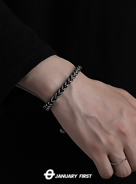 男钛钢欧美古巴链手链