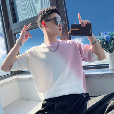 短袖网红痞帅渐变色T恤男