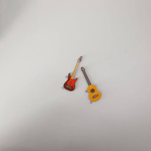 labubu音乐吉他挂件盲盒公仔炫酷拍照道具17CM拉布布配件挂饰