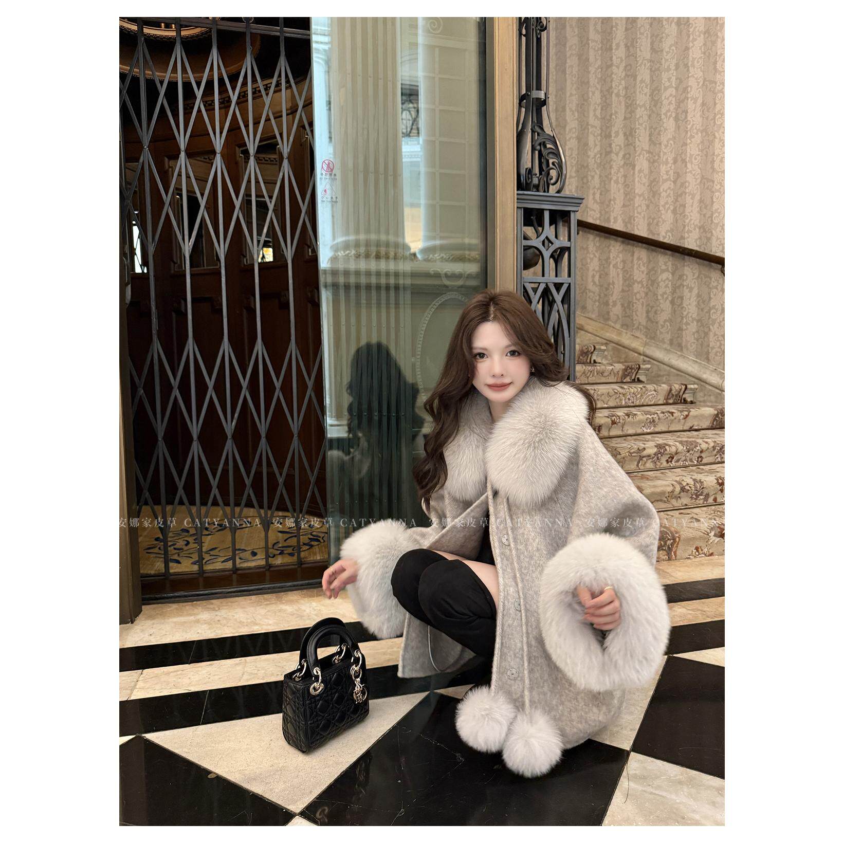 流光晚宴狐狸毛领宽松斗篷羊毛大衣女慵懒双面呢子袖口毛外套