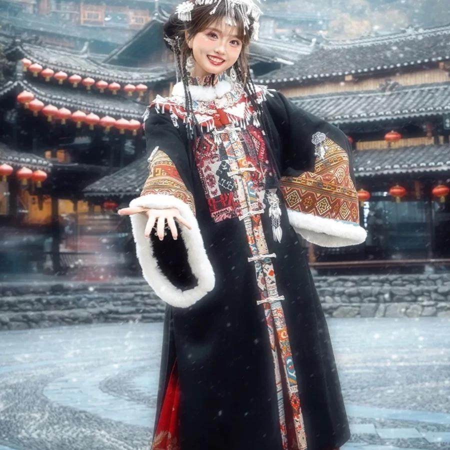 苗族苗疆少女服装苗服