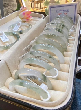 不知春绿手镯新疆天然天山翠冰种飘花圆条少女玉镯子送礼物玉镯子