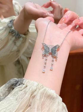 招财蝴蝶抓住啦！新中式自制天然危料翡翠蝴蝶吊坠胸针纯银项链