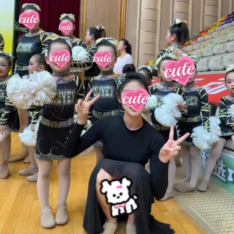 儿童啦啦操e演出服中小学生运动会啦啦队表演男女团体健美操比赛