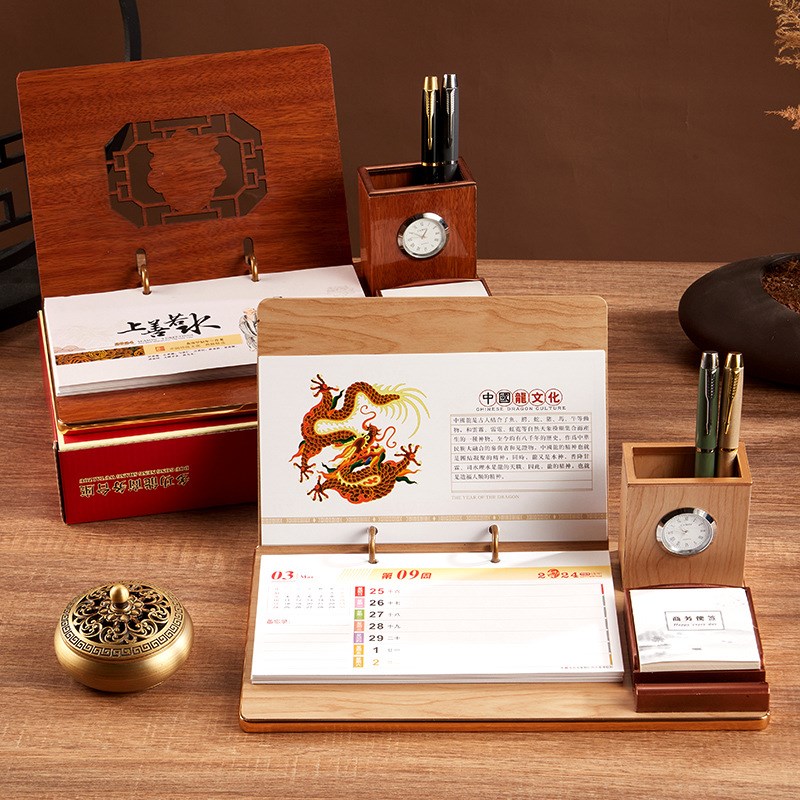 2025年木质台历定制复古创意多功能商务周历台座摆件蛇年月历