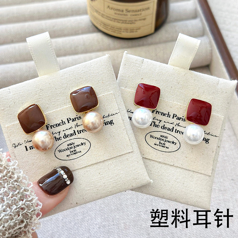 塑料针防过敏新年红色耳钉养耳洞