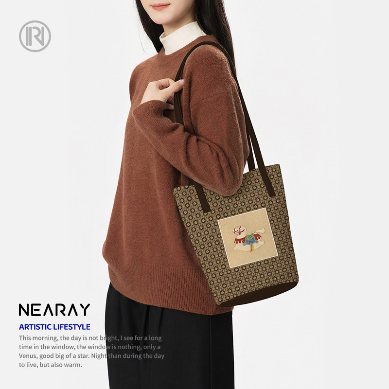 马年新款复古老钱风水桶包通勤单肩包休闲帆布包包女士礼物AC83,箱包皮具/热销女包/男包,通用款女包,淘宝优惠券,粉丝福利购,淘宝优惠卷