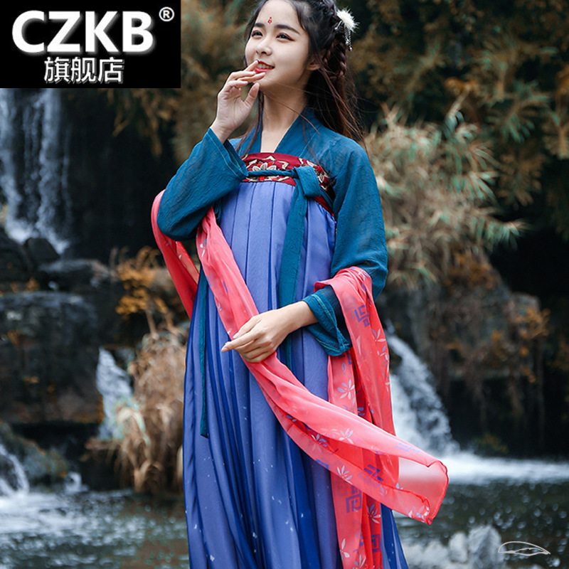 汉服女学生改良齐胸襦裙广袖中国