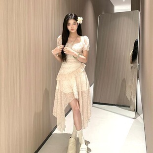 「漫花甜茶」碎花连衣裙女春夏季设计学生甜美新款收腰显瘦公主裙