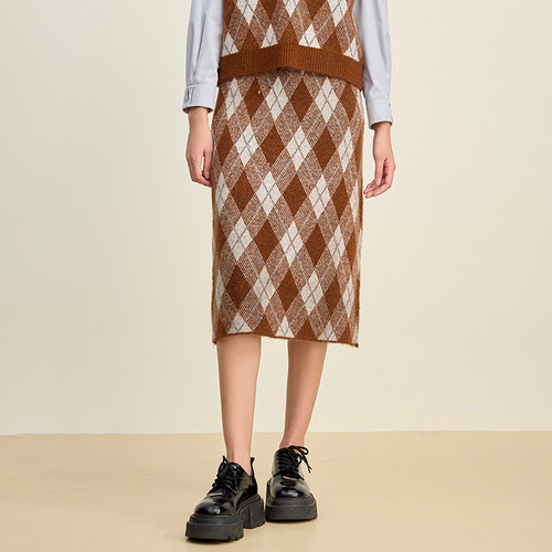 SOMSOM/索玛冬季新品复古学院风菱格纹针织半身裙女中长款通勤