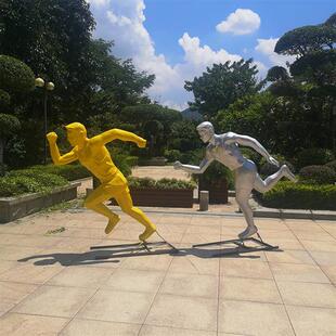 户外体育运动人物玻璃钢雕塑骑车打篮球羽毛球踢足球跑步剪影摆件