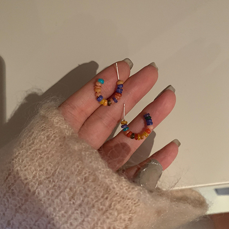 srrmhyn可爱彩色串珠耳环女2023年新款潮秋冬耳饰简约冷文化创意
