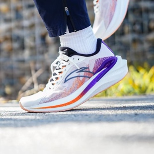 安踏望海2代丨氮科技缓震支撑跑鞋男鞋耐磨训练鞋软底体侧运动鞋