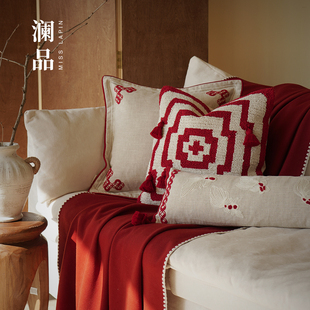 澜品 国潮棉麻绣花抱枕红色喜庆客厅靠枕沙发毯卧室腰枕 锦鳞游