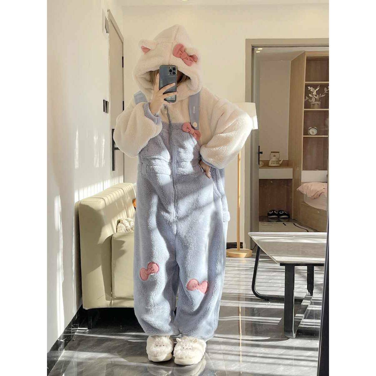 连体睡衣女冬款珊瑚绒加厚加绒冬天少女2025新款一体可外穿家居服