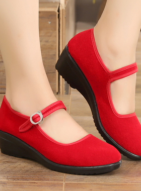 老北京布鞋女坡跟红色广场舞鞋拉带礼仪民族风大红布跳舞鞋