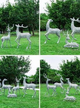 轻奢不锈钢镂空梅花鹿雕塑园林售楼处小区仿铜花纹鹿动物美陈摆件