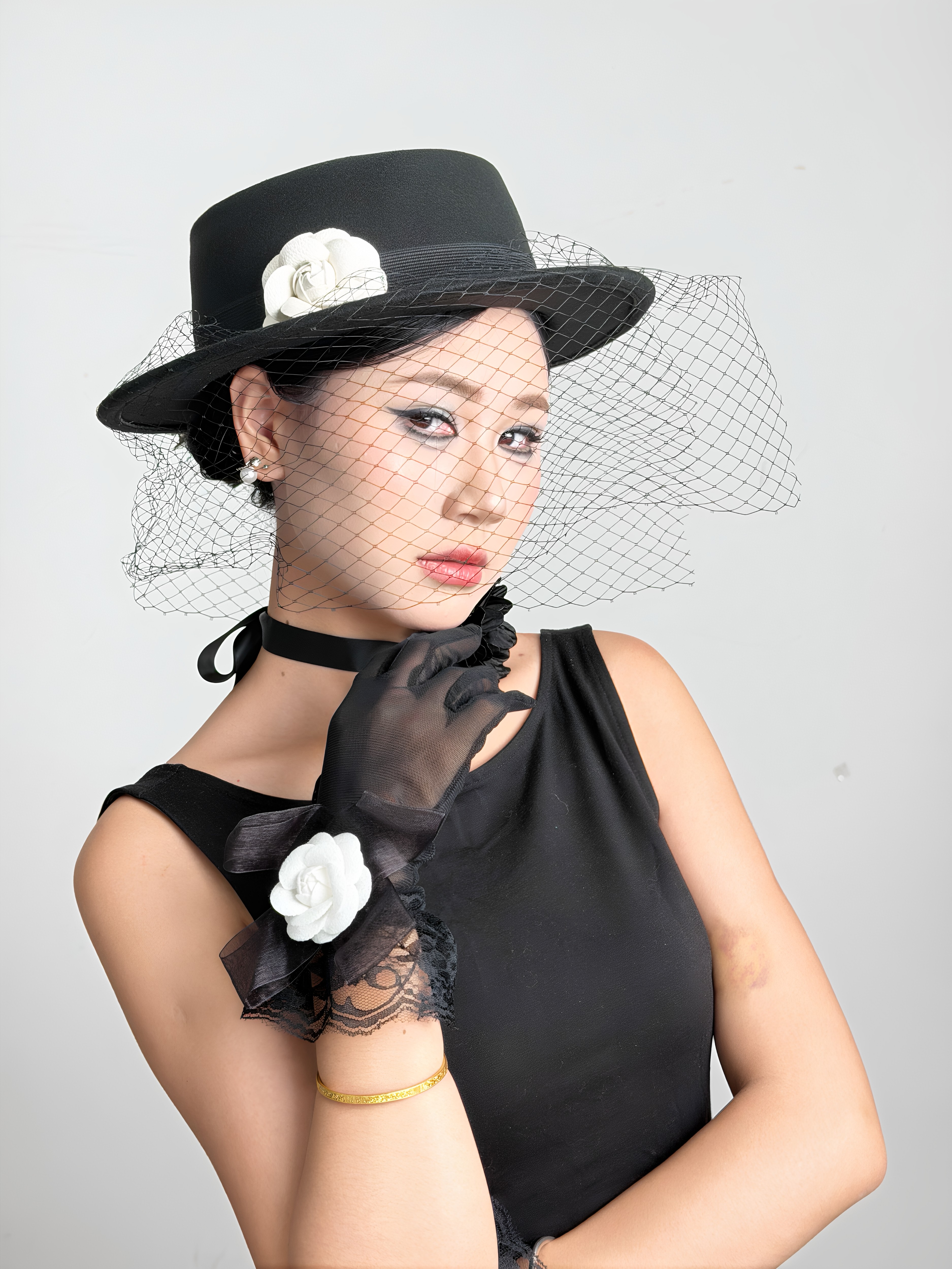法式复古赫本风花朵遮脸网纱仿毛呢帽子女拍照摄影平顶礼帽秋冬天