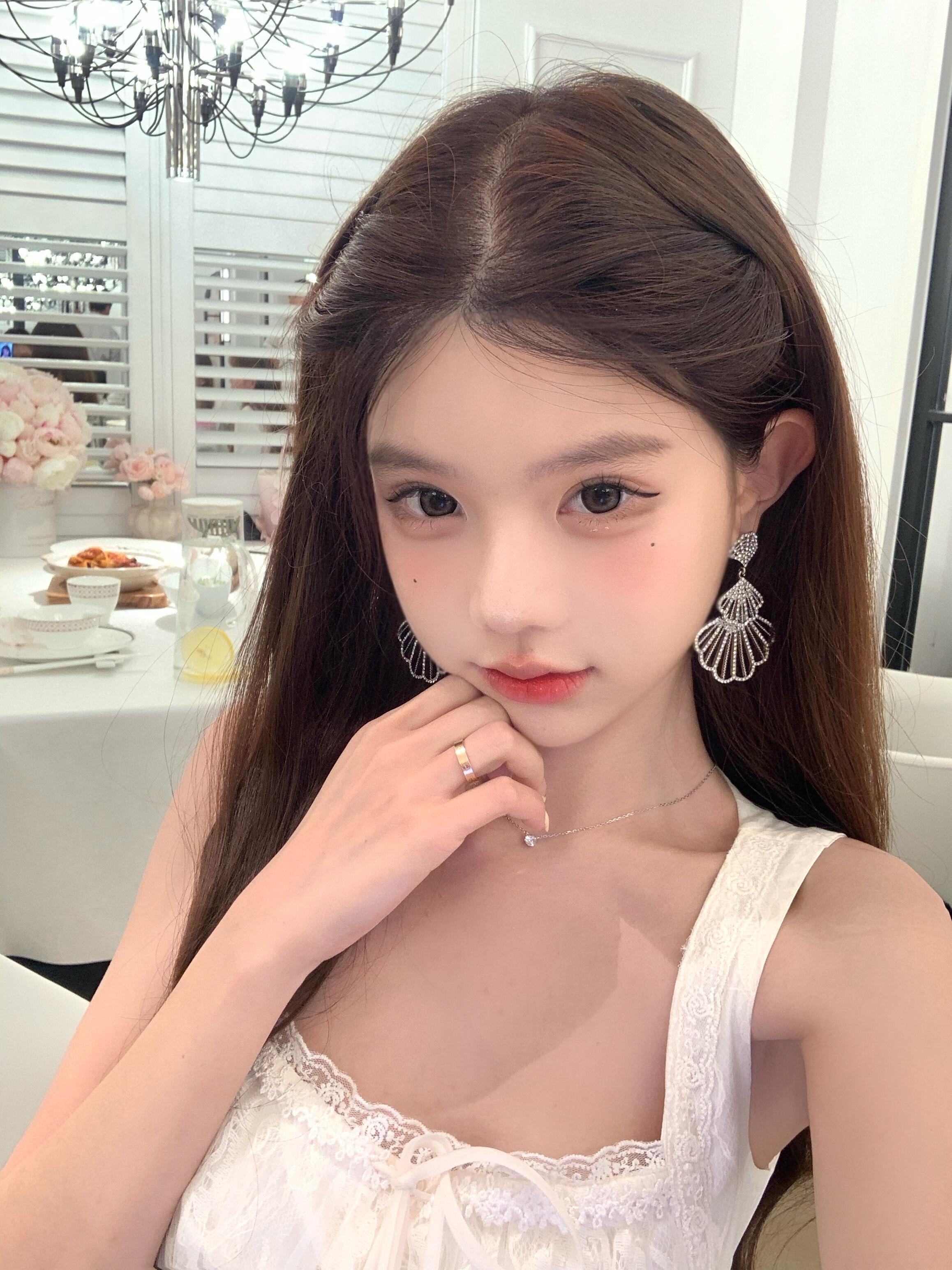 镶钻扇形裙子耳环欧美时尚气质耳钉小众夸张设计感耳饰女个性百搭