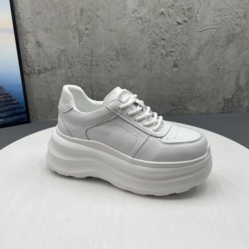 2025春季新款撤柜断码真皮圆头系带松糕厚底增高小白鞋运动鞋女鞋