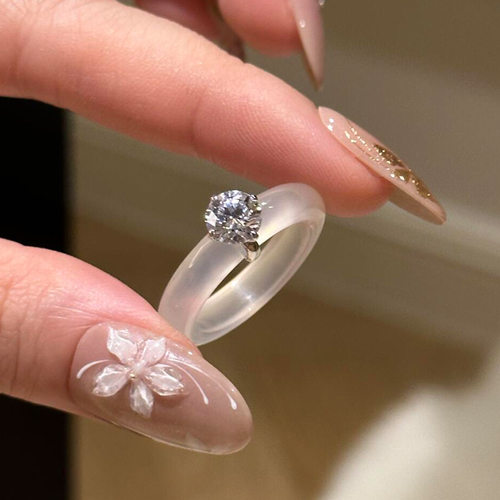 白色戒指女琉璃镶嵌指环简约轻奢极简经典款时尚设计感气质