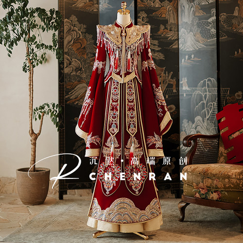 高端汉服婚服显瘦新娘秀禾服现货