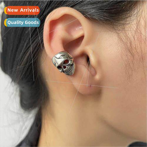 Skeleton skull ear clips Europe old retro Halloween skull ma