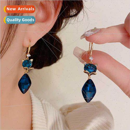 Elegant ink orchid crystal small fox ear hook delicate gentl