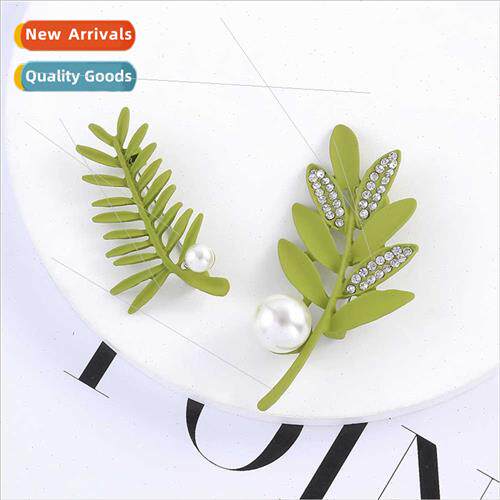 ins Korean  new fashion pearl flower brooch female alloy ret