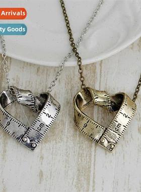 Europe Uned States fashion creative retro heart-shaped rotat