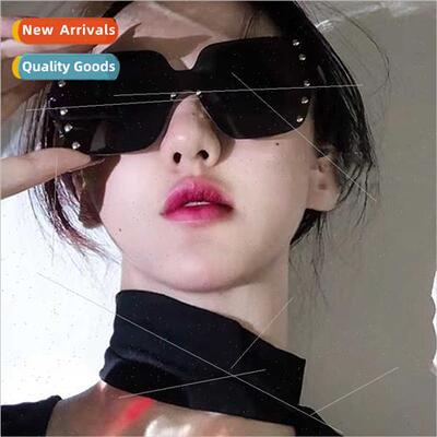new rivets connected piece sunglasses Europe rimless sunglas