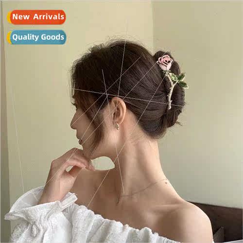 Hollowed out rose flower grab clip large senior sense cold w