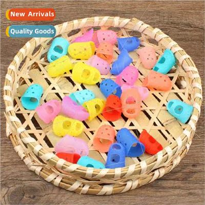 Thickened universal left hfinger silicone guar finger sleeve