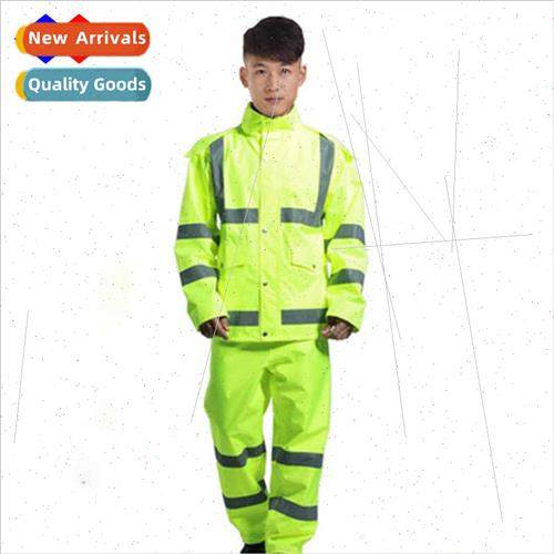 Reflective raincoat Wider reflective stripes wh hood Municip