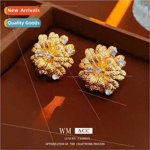 Earrings silver needle wh diamonds metal flower earrings vin