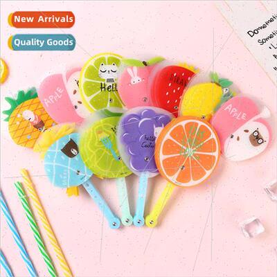 Cartoon fru folding fan rewards elementary school students a