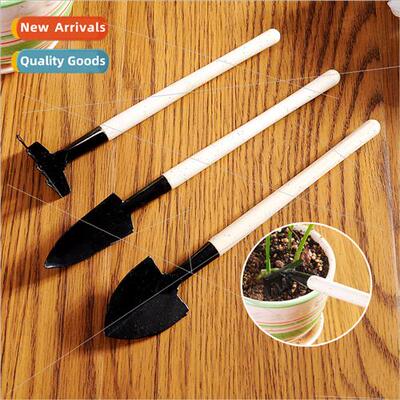 Multi-functional gardening tools 3 sets of small shovel/rake