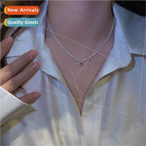 A green diamond full star necklace bling sparkling collarbon