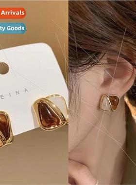 Amber curry fall winter Merad earrings female 2023 new retro
