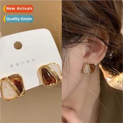 Amber curry fall winter Merad earrings female 2023 new retro